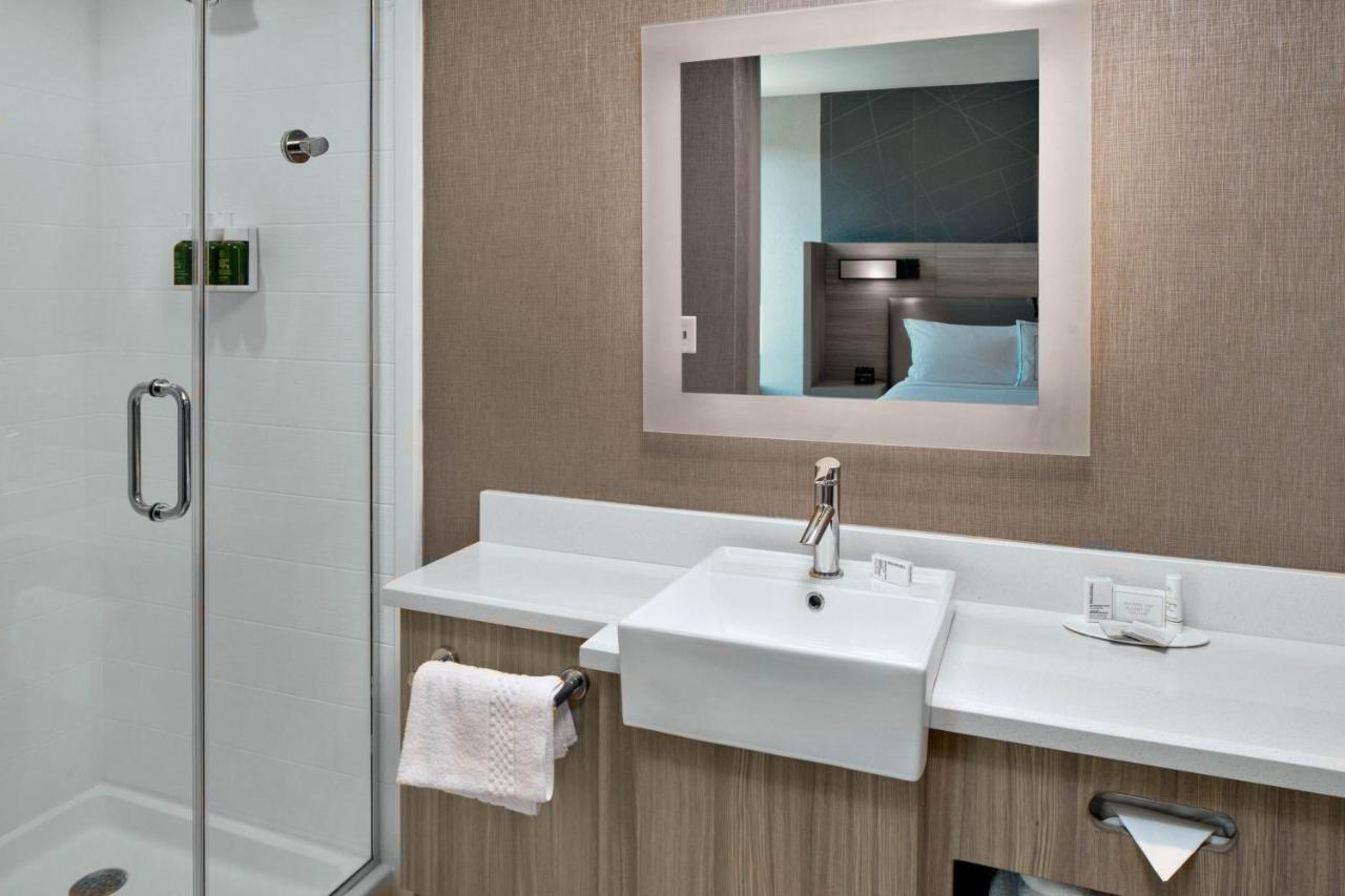 Springhill Suites Хилтън Хед Айлънд Екстериор снимка